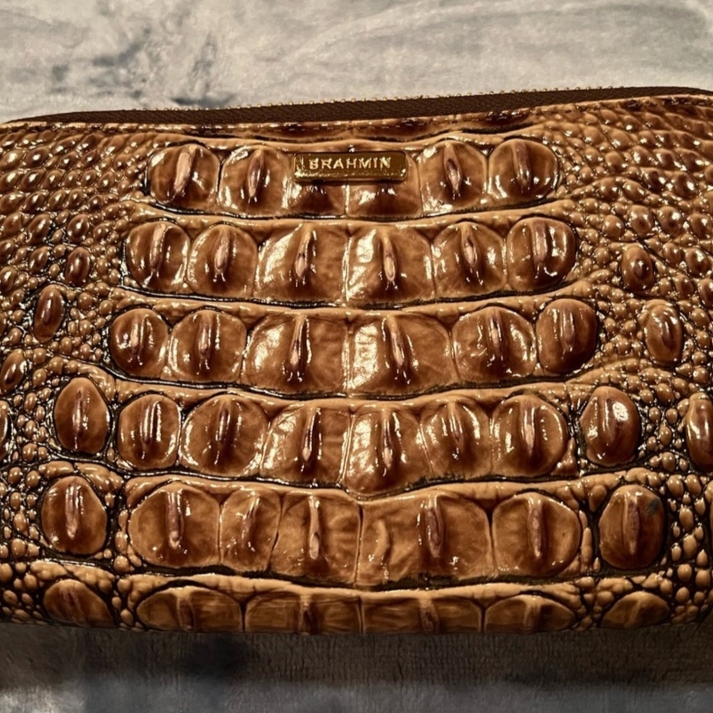 ‼️SOLD‼️Brahmin Zora Wallet Ellawood